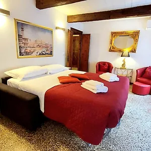 palazzo-del-sale-rialto.hotelslidodijesolo.com/