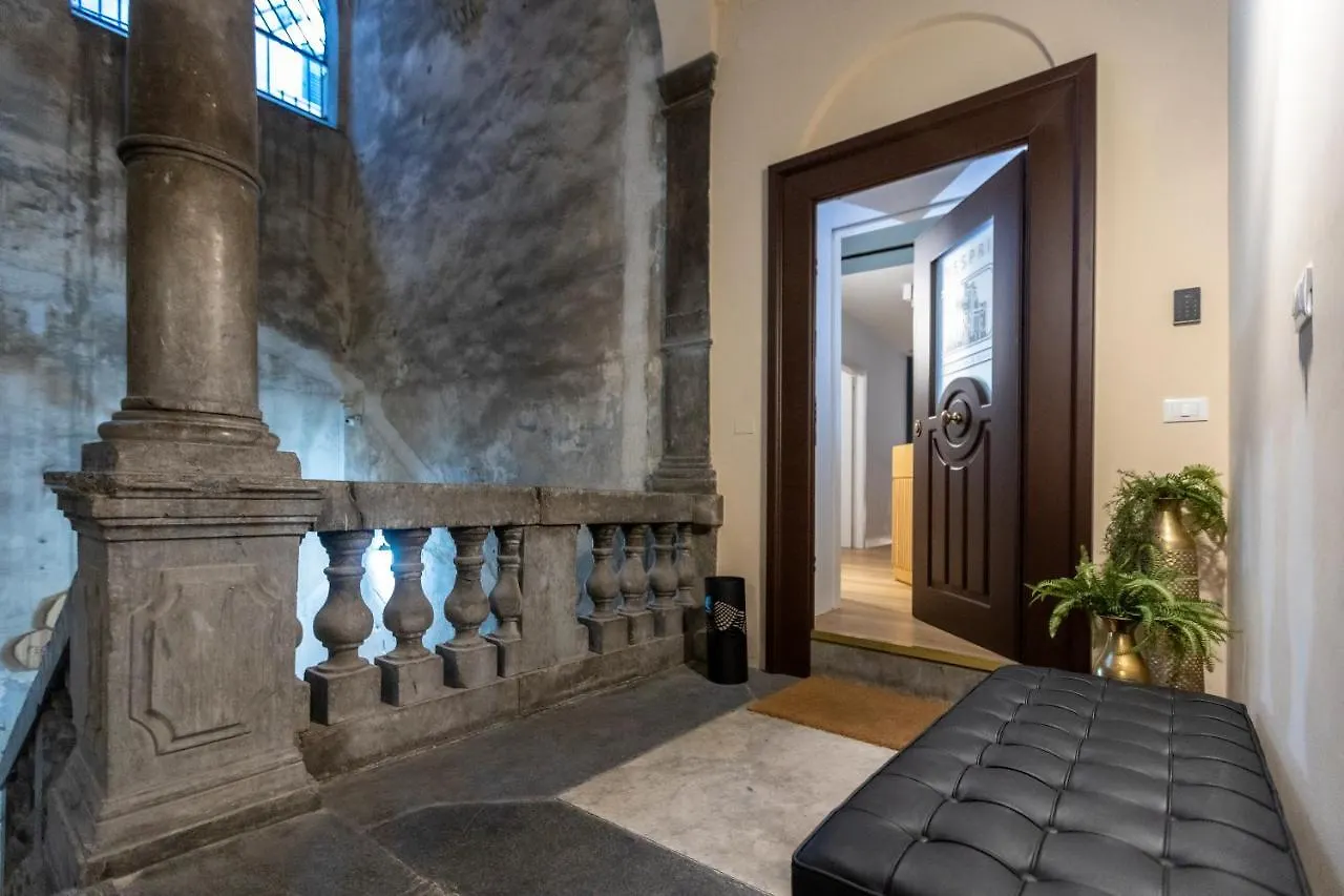 Vespri Luxury Rooms & Suites Palermo 0*,  Itália