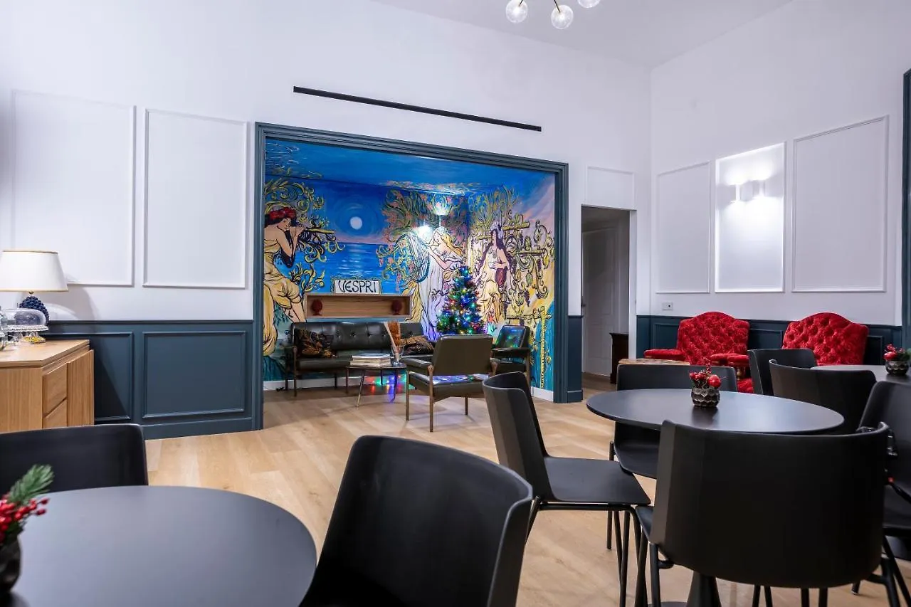 Vespri Luxury Rooms & Suites パレルモ ゲストハウス